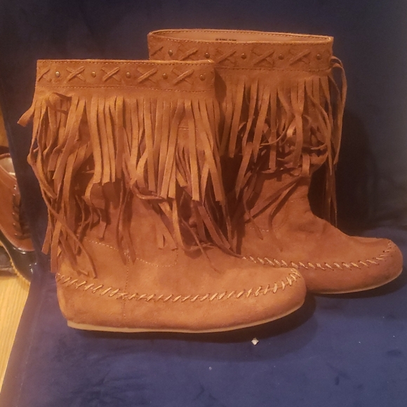 rampage moccasin boots